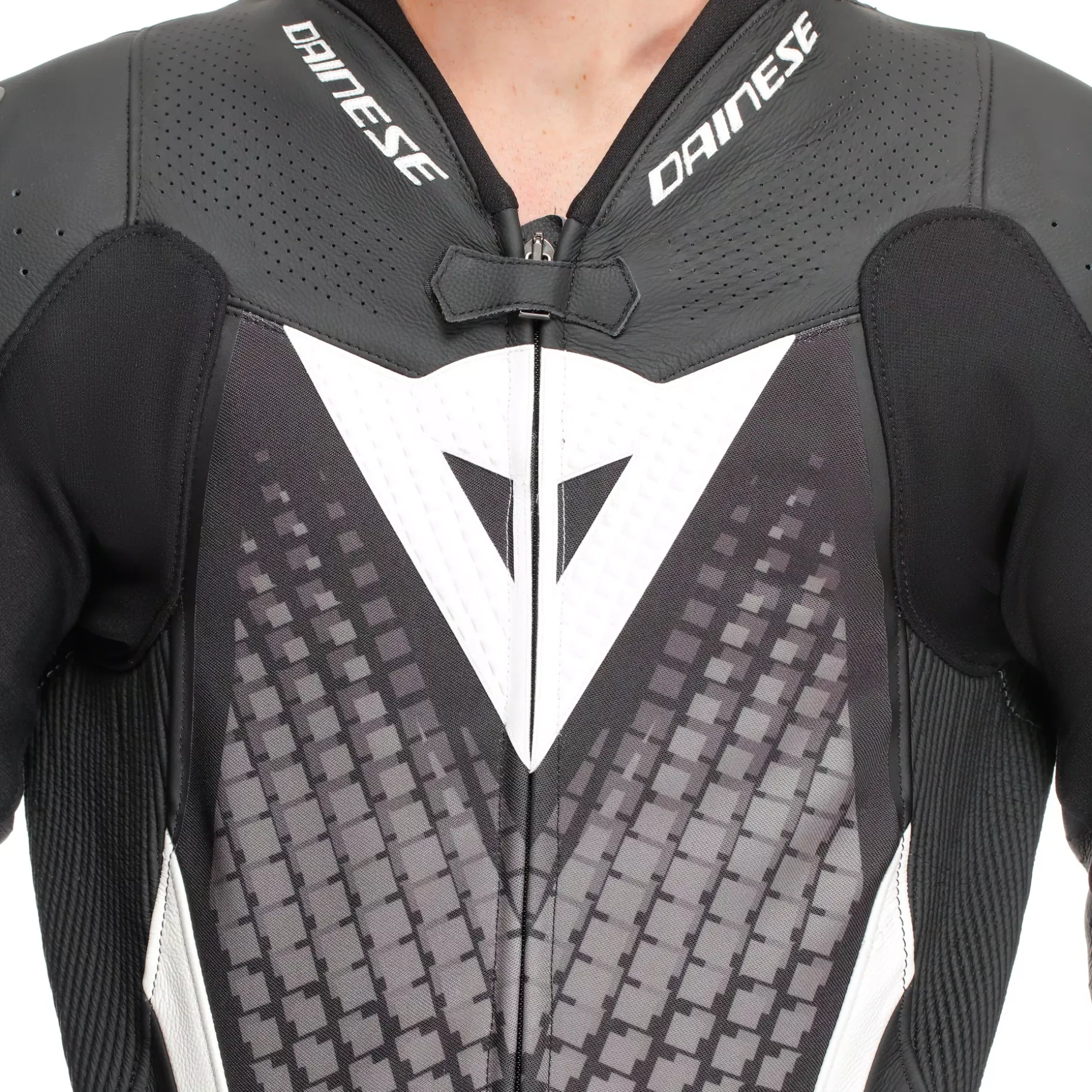 LAGUNA SECA 6 - TUTA MOTO INTERA IN PELLE PERFORATA UOMO - TAGLIA SHORT/TALL (S/T)
